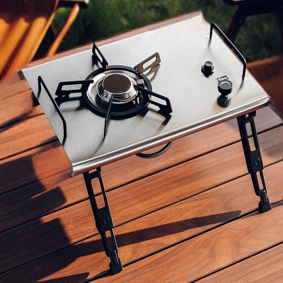 rechaud au gaz en acier inoxydable sur table