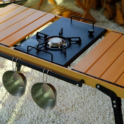 rechaud au gaz noir sur table